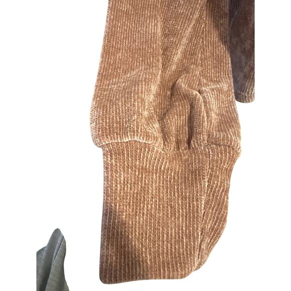 if She Loves Brown Ribbed Turtleneck - Sz. Medium - Picture 3 of 6